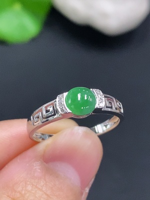 F26972734 Jadeite Cabochon Inlaid Ring 18K Gold Size 17 Total Weight Approx. 2.2g