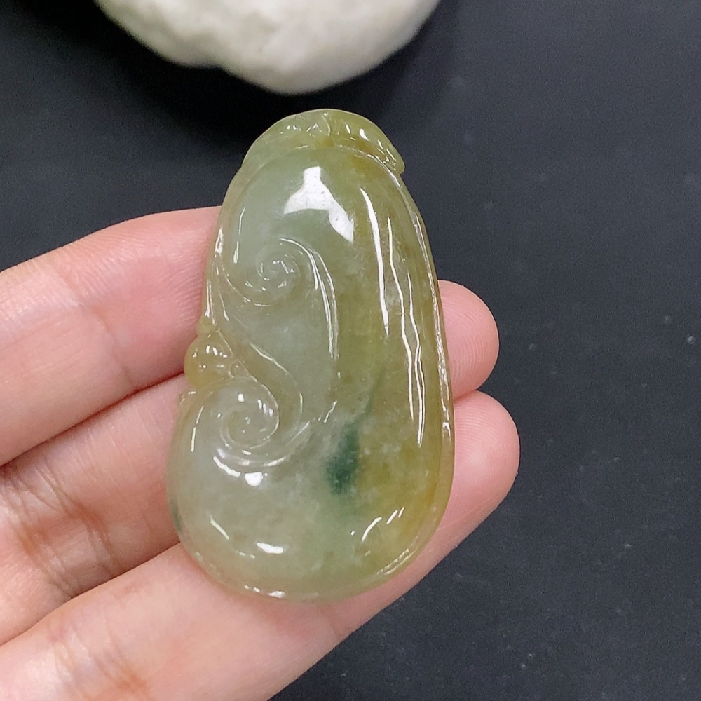 F33857125 Jadeite Ruyi Pendant Total Weight Approx. 12.2g Color Origin Undetermined