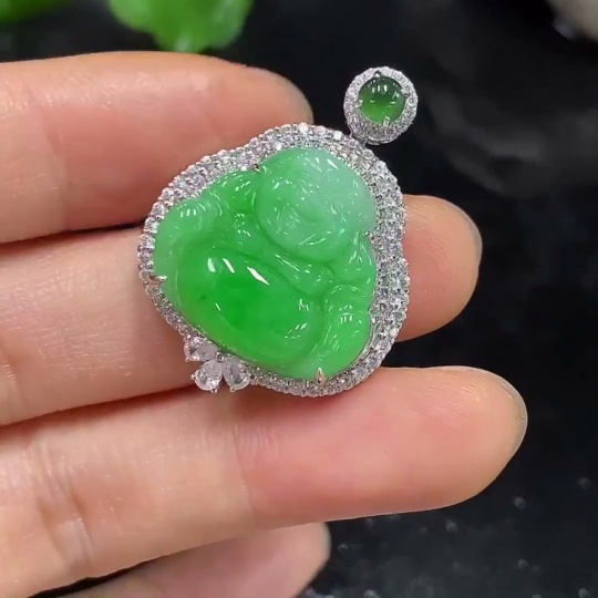 F23636693 JadeiteBuddha Pendant with 18K Gold Setting, Total Weight Approx. 5.68g