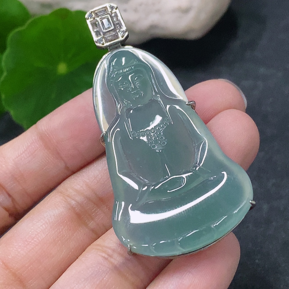 F34954855 Jadeite Inlaid Guanyin Pendant Non-Gold Total Weight Approx. 11.5g