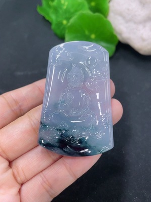 F46550841 翡翠挂件观音 货品总约重21.96g