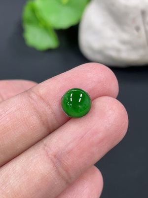 F41927618 翡翠蛋面 货品总约重0.34g