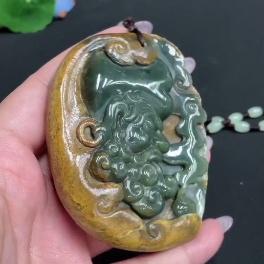 H33939667 Hetian Jade Pendant - Bodhidharma