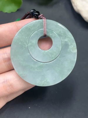 F16734367 Jadeite Pendant with Non-Grade A Beads