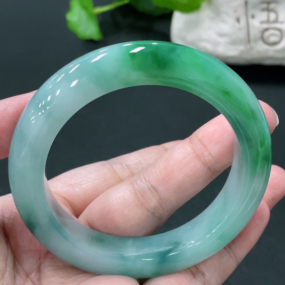 F33935186 Jadeite Round Bangle, Total Weight Approx. 67.8g, Size 54