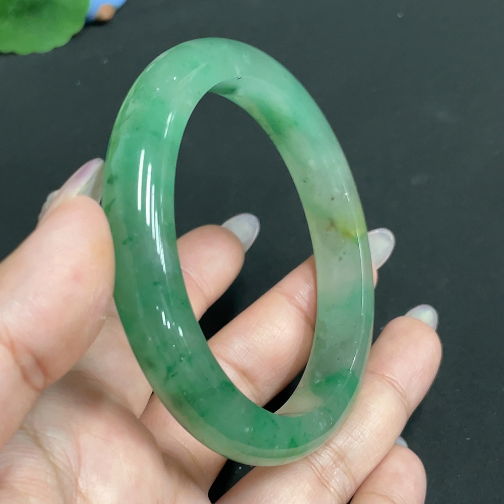 H34955375 African Emerald (Dulong Jade) Regular Bracelet
