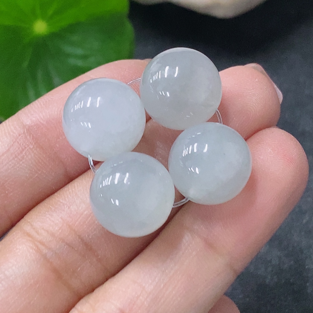 F34010292 Jadeite Beads Sell as a Lot