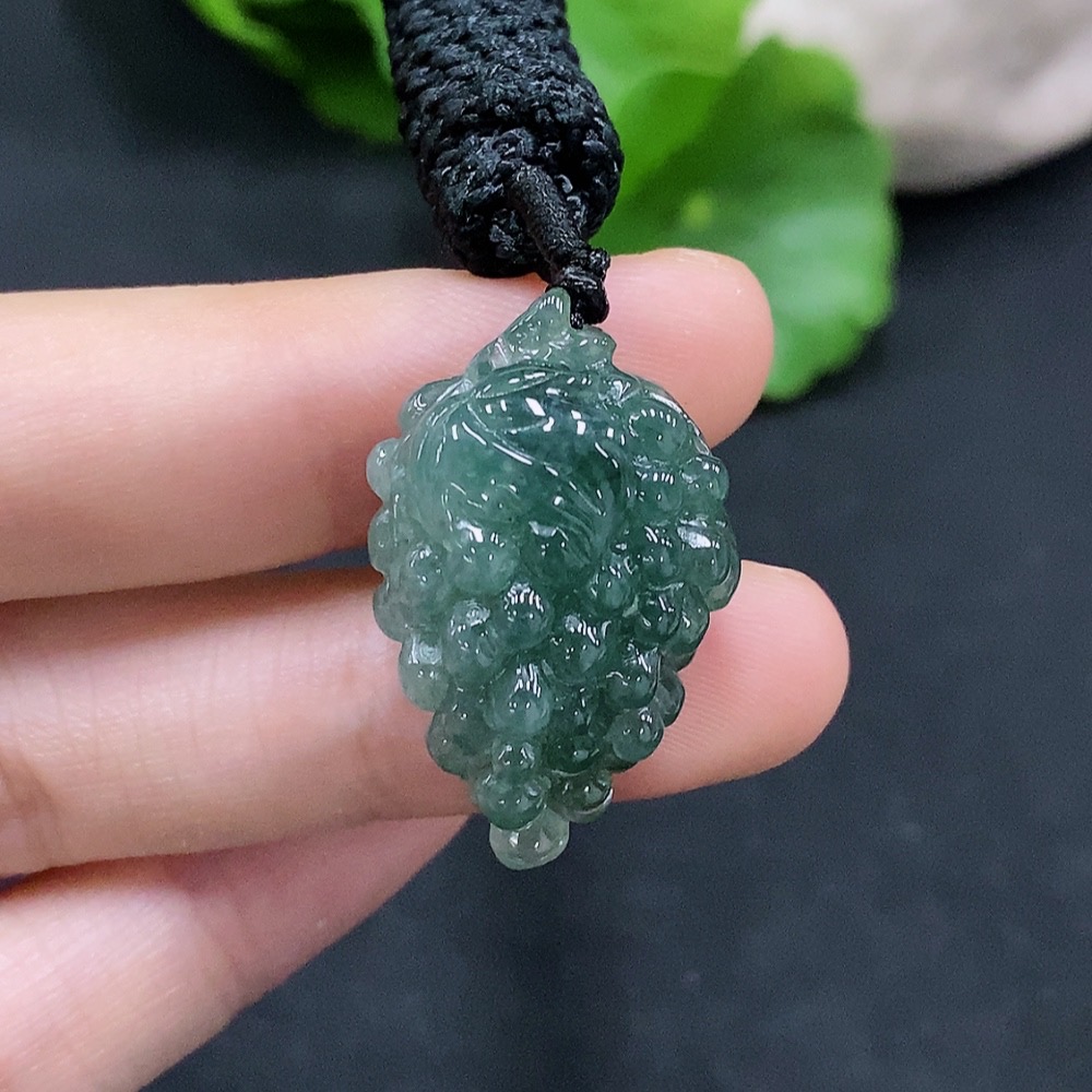 F31630519 Jadeite Grape Pendant, Total Weight Approx. 11.68g