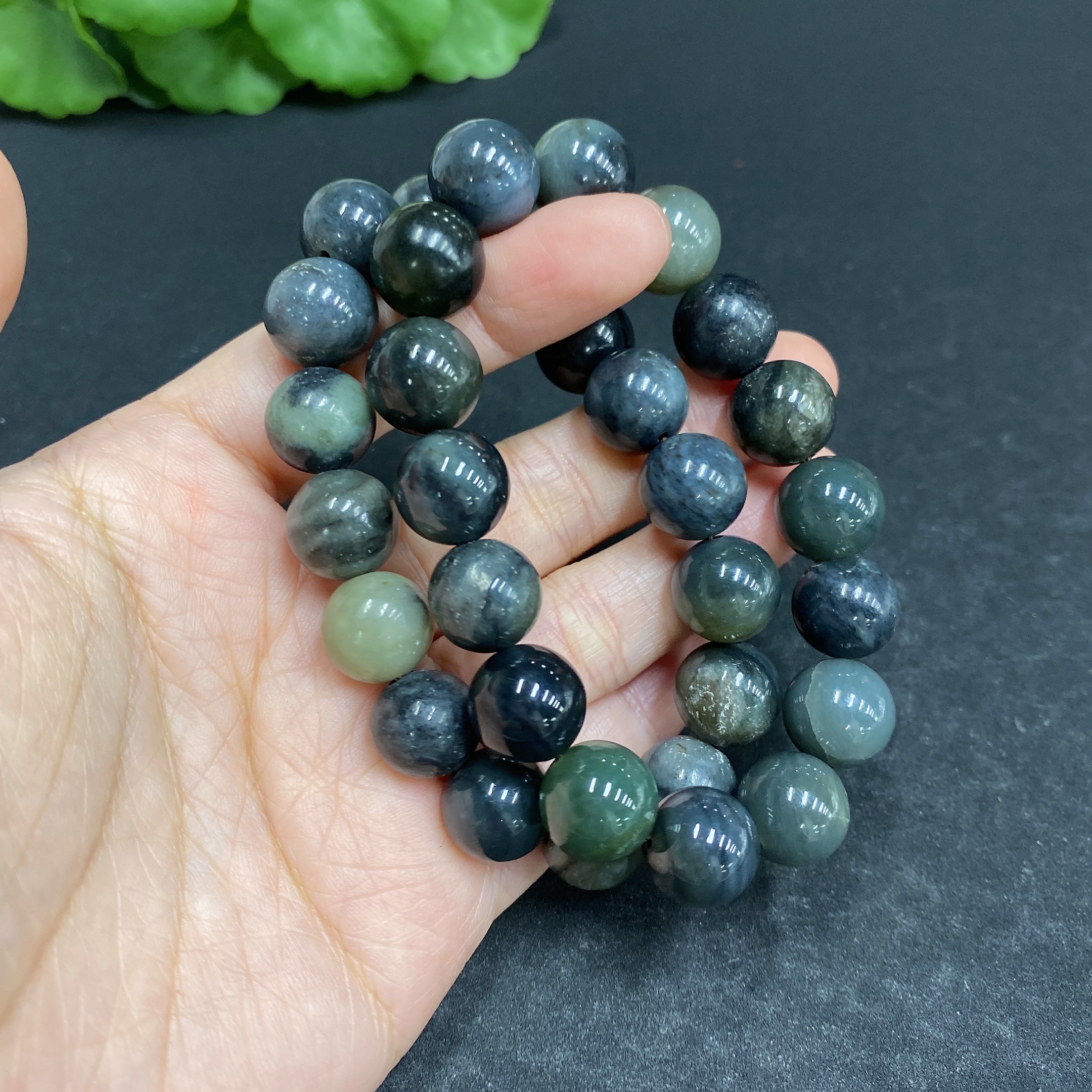 H33903805 Hetian Jade Bracelet with Other Mineral Components, Maximum Bead Size Approximately 11.3mm, Total Weight Approximately 80.8g