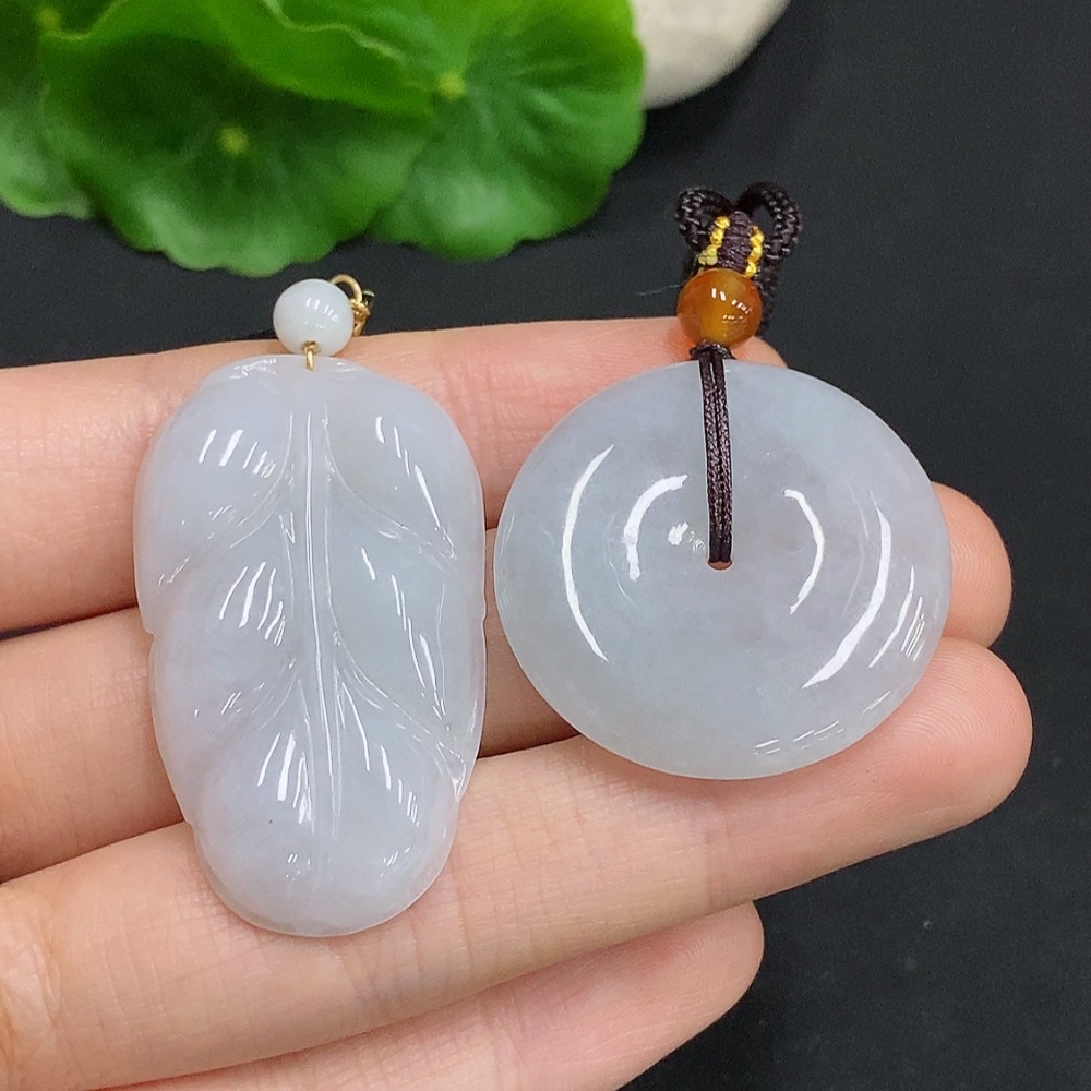 F32807024 One Lot of Jadeite Pendants with Non-Jadeite Beads