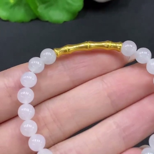 F26044850 Jadeite bracelet, approximately 5.7mm beads, total weight about 8.3g, accessories with 99% gold content