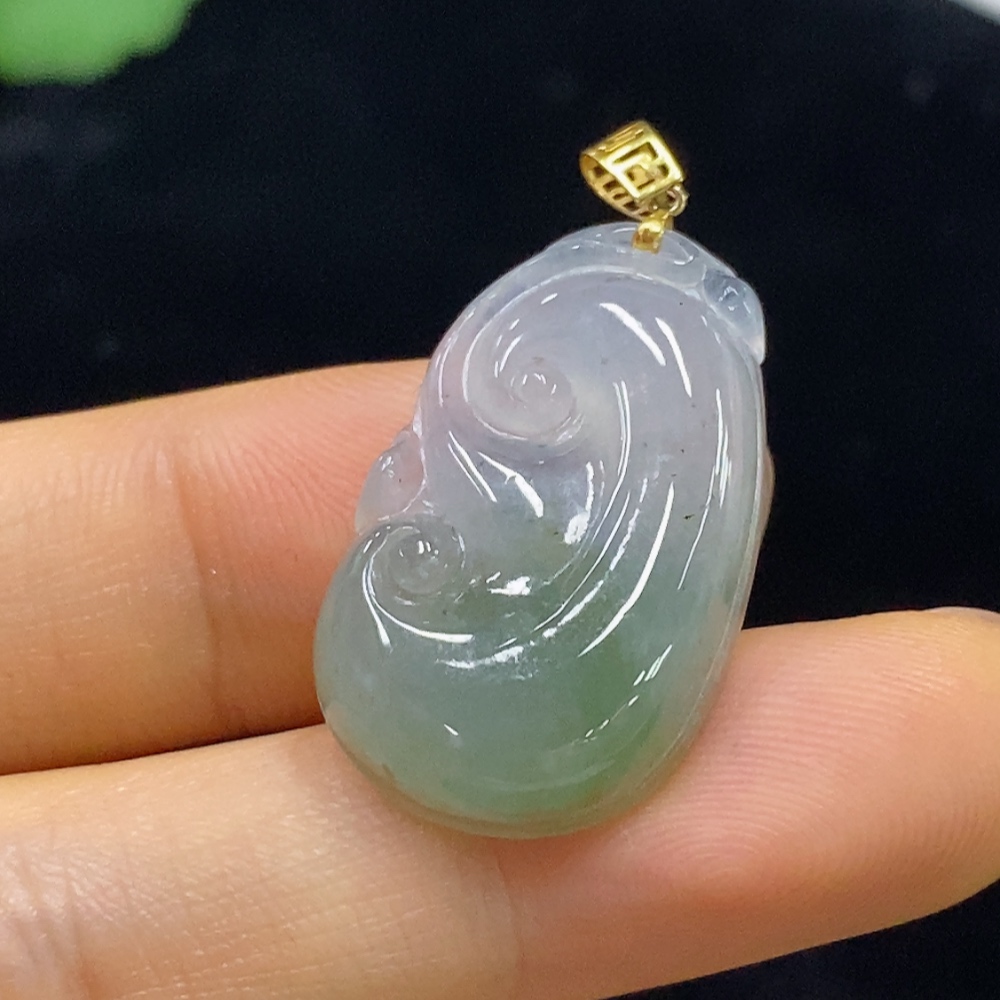 F34025047 Jadeite Pendant Ruyi with 18K Bezel Total Weight Approx. 4.18g