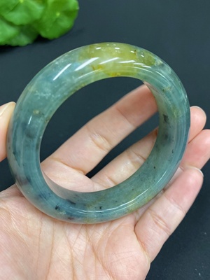 H29406475 Xiuyu (Serpentine Jade) Regular Bracelet Size 55 Total Weight Approx. 70.3g