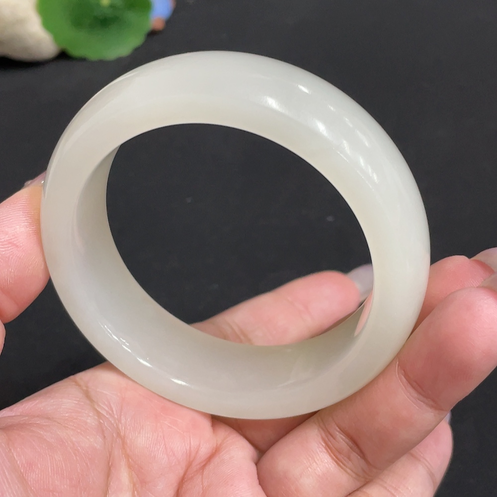 H34972161 Hetian Jade Round Bracelet Size 57.2 Total Weight Approx. 89.7g