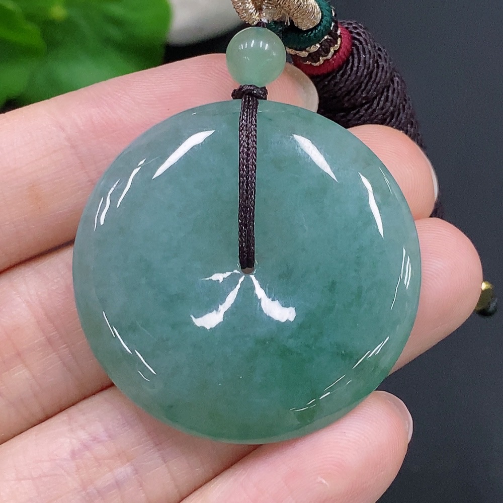 F28271430 Jadeite Safety Buckle with a total product weight of approximately 20.6 grams (including rope weight)