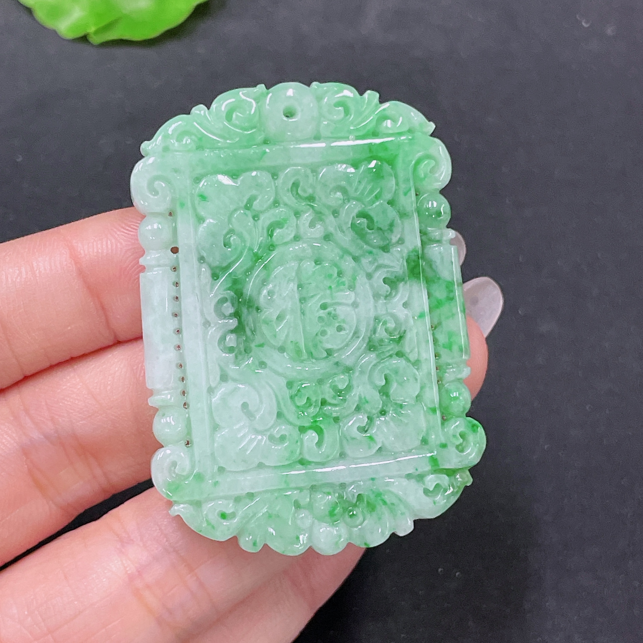 F34065701 Jadeite pendant antique plaque containing other mineral components total weight approx. 26.55g