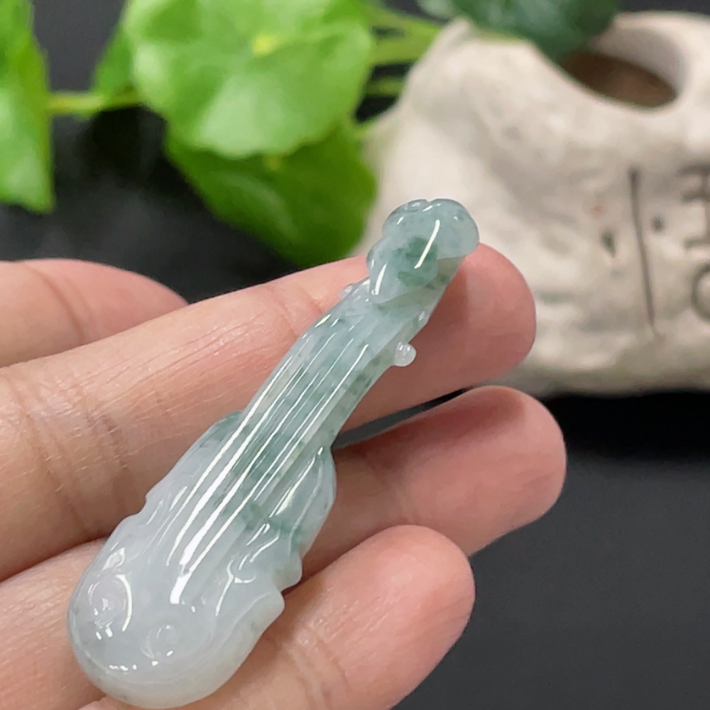 F35108711 Jadeite Soulmate Pendant