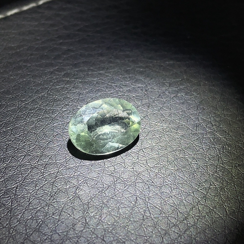 C25910648 Crystal Rough Stone Total Weight Approx. 4.03ct