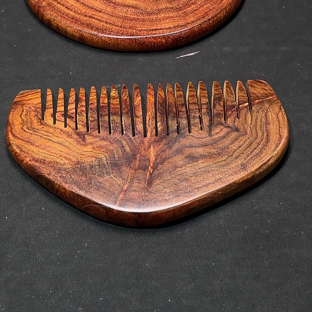 W33934333 Huanghuali Comb Sell as a Lot