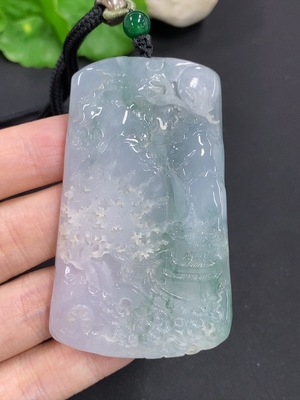F46555697 翡翠山水牌挂件 货品总重量约65.5克（含绳重）