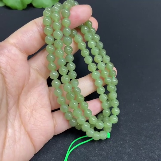 H32771740 Hetian Jade Bead Necklace, Approx. 5.7mm, Total Weight Approx. 33.1g