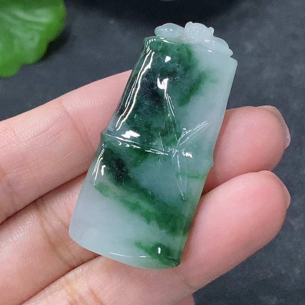 F34955224 Jadeite Bamboo Pendant Total Weight: Approx. 11.7g