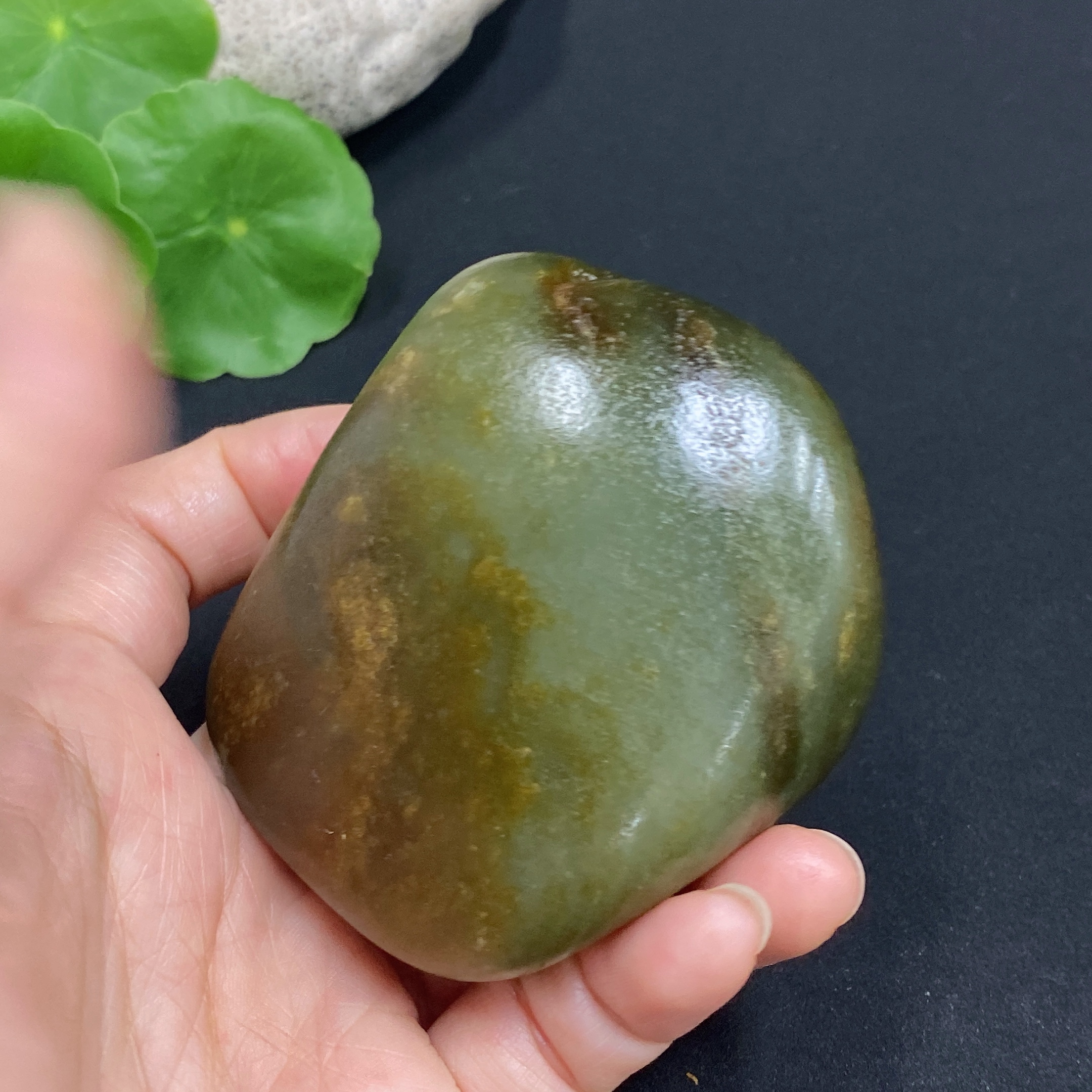 H32771032 Hetian Jade