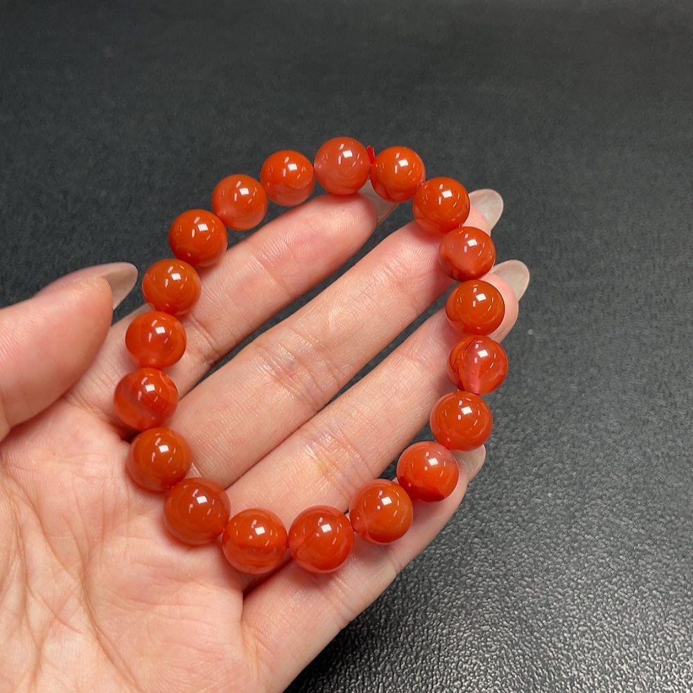 C34992036 Red Agate Bracelet with Visible Organic Matter, Total Weight Approx. 29.50g, Size About 10.4mm