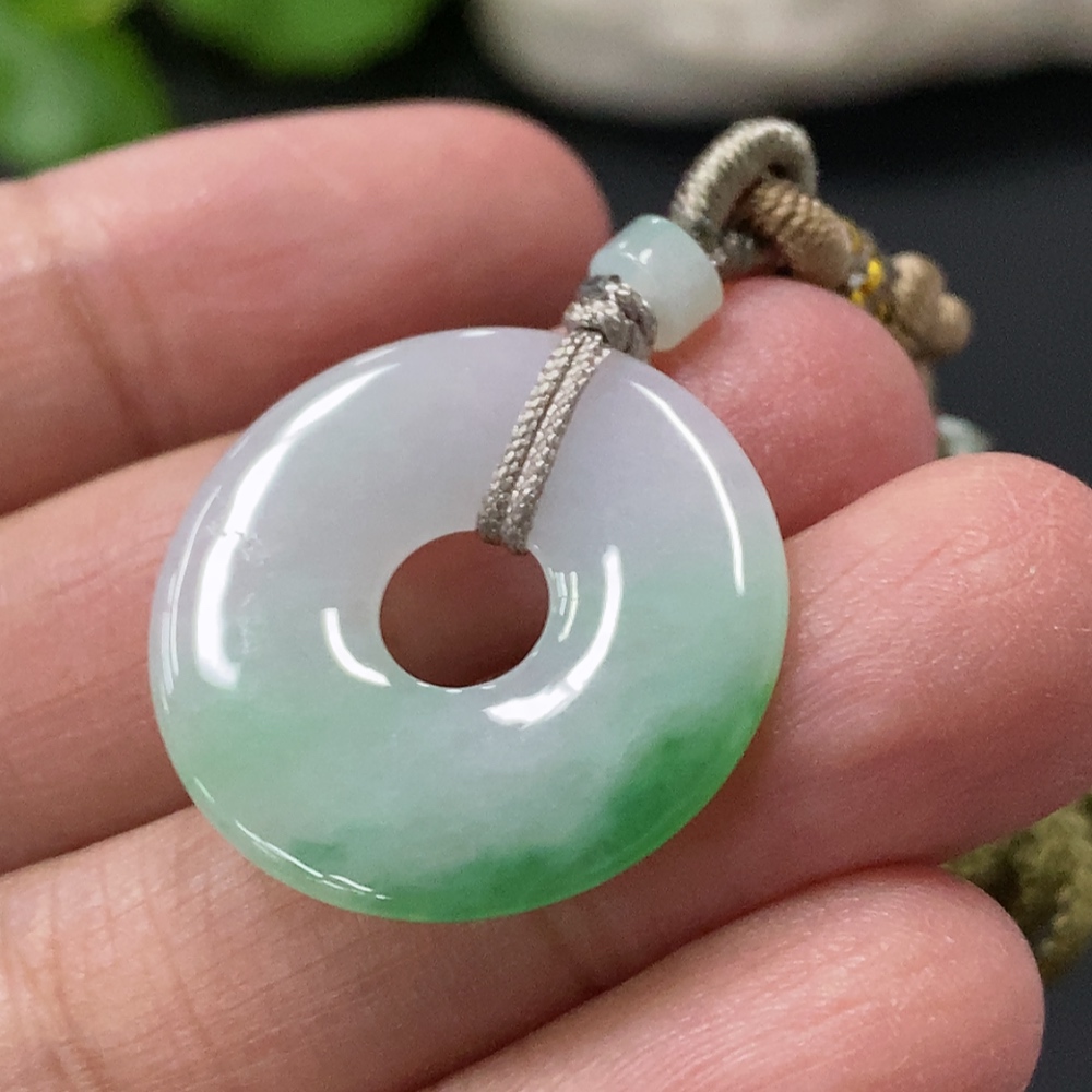F35146501 Jadeite pendant donut total weight approx. 4.45g with rope