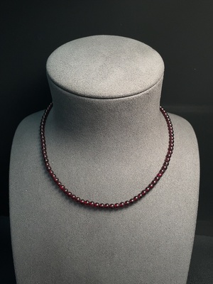 C32814441 Garnet bead necklace non-gold total weight about 15.50g approx.4mm