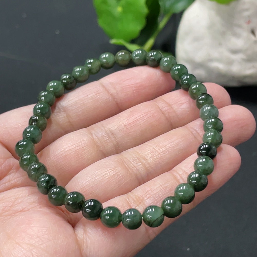 F35081045 Jadeite Bracelet Approx. 5.8mm Total Weight Approx. 11.6g