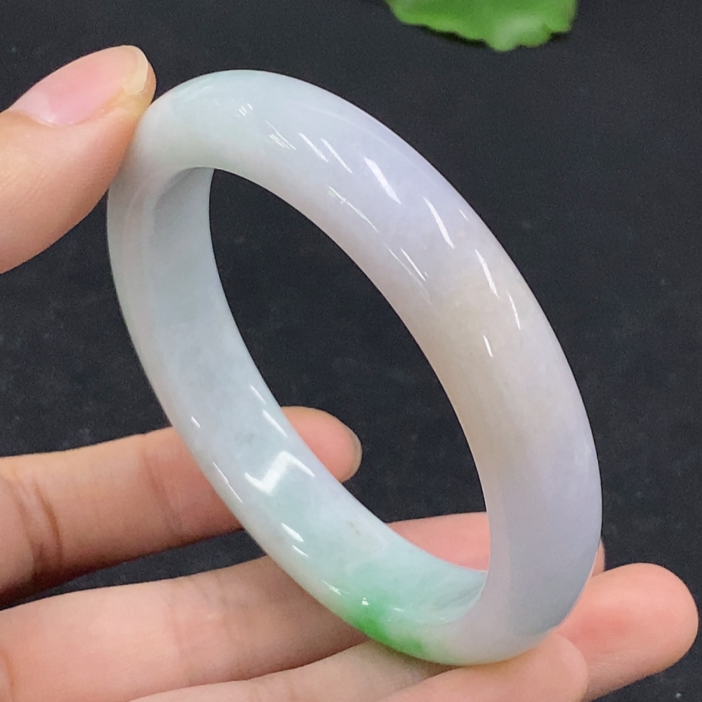 F32820351 Jadeite Round Bangle 52.8 Circumference Total Weight Approx. 47.86g