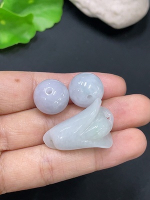 F31674219 Jadeite Pendant Sell as a Lot