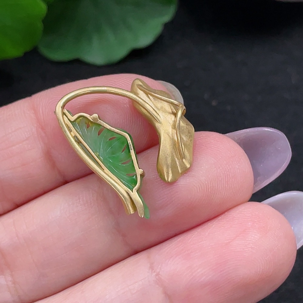 F33918001 Jadeite Inlaid Pendant 18K Gold Total Weight Approx. 2.2g