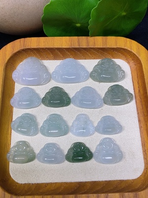F45335395 翡翠佛公挂件 一手走 总重约22.52g