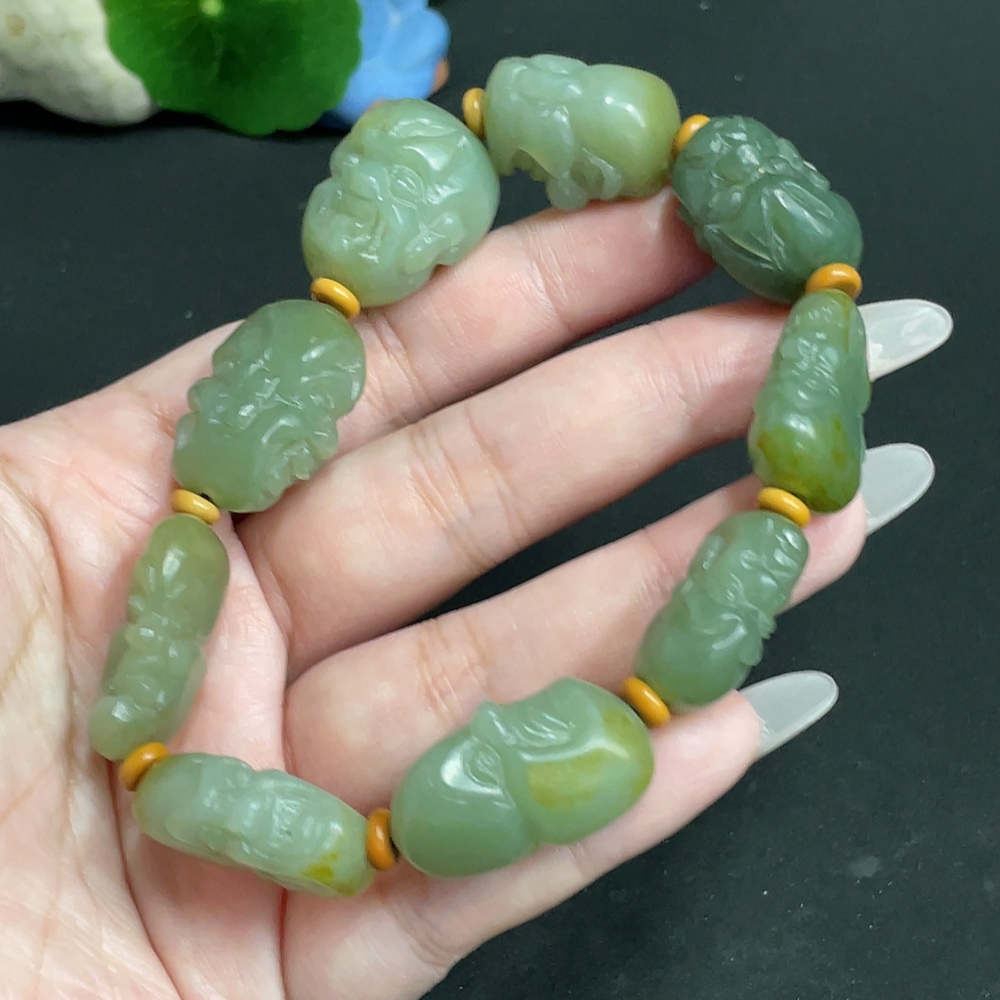 H27111726 Hetian Jade Arhat Bracelet (18 Arhats)