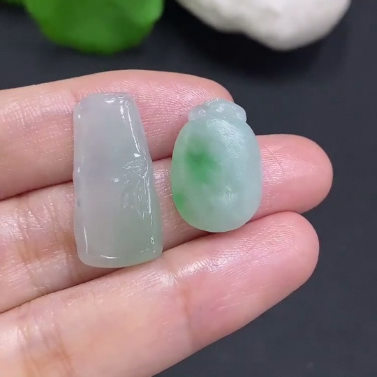 F26006149 Jadeite Pendants Sell as a Lot (Including Rough Pieces)