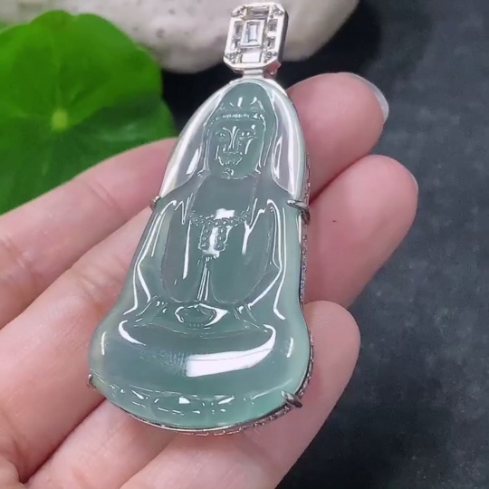 F34954855 Jadeite Inlaid Guanyin Pendant Non-Gold Total Weight Approx. 11.5g