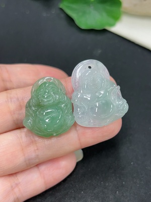 F41942882 翡翠佛公挂件一手走
