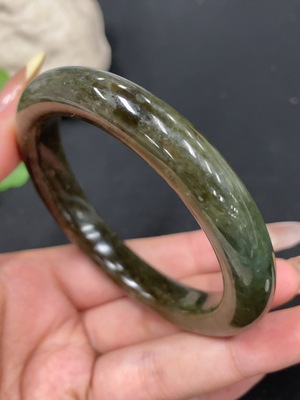 H30491389 Hetian Jade Round Bracelet Size 59.5 Total Weight Approx. 59.2g