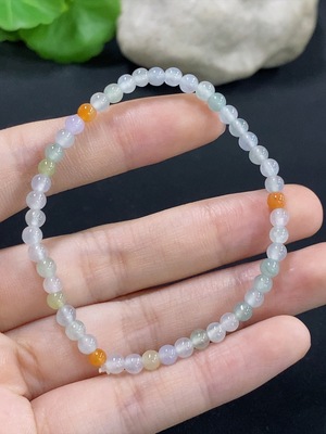F46601249 翡翠手串 卡4mm左右 红珠非A  货品总重约4.59g