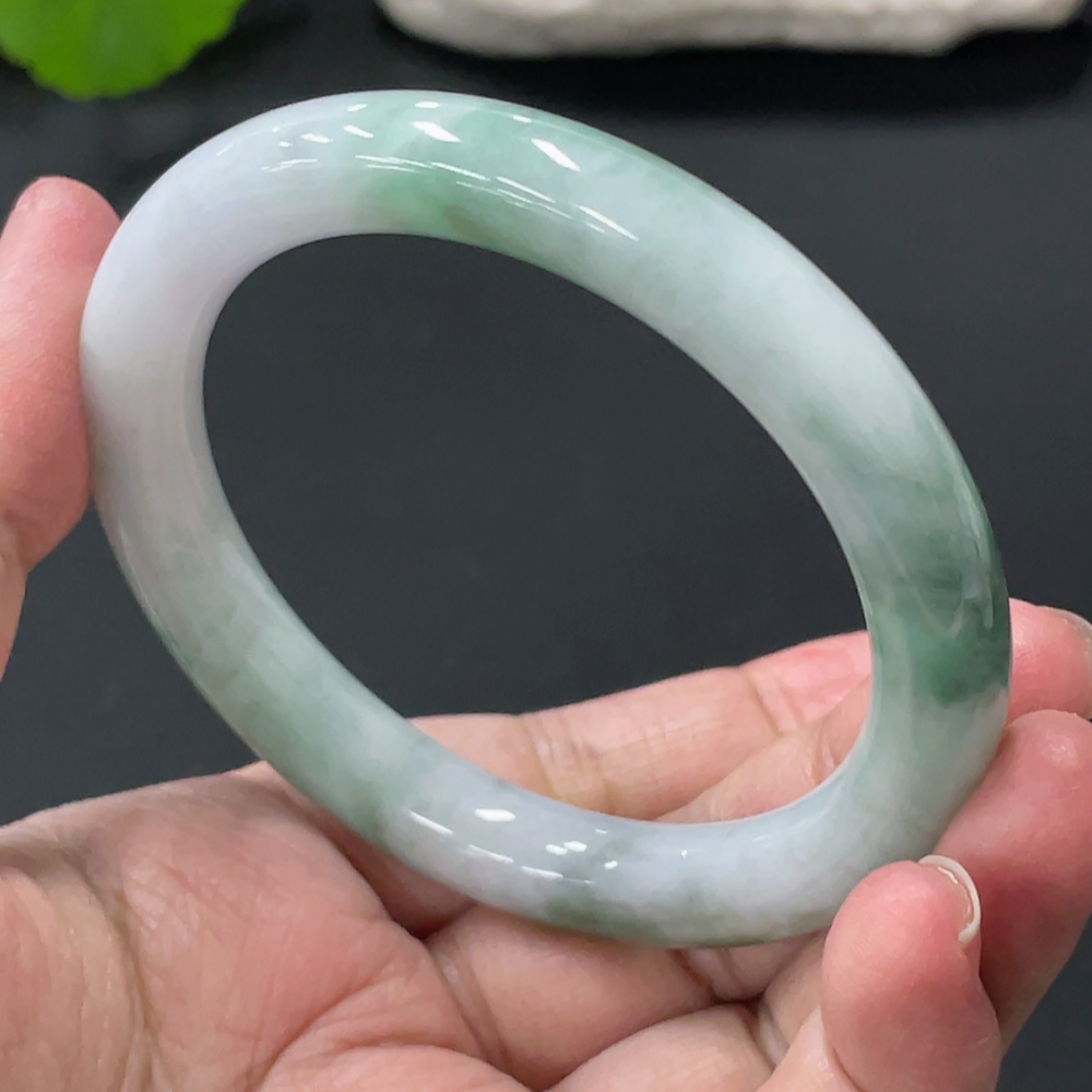 F33838256 JadeiteRound Bangle Bracelet, Total Weight Approx. 48.7g, Inner Diameter 55.7