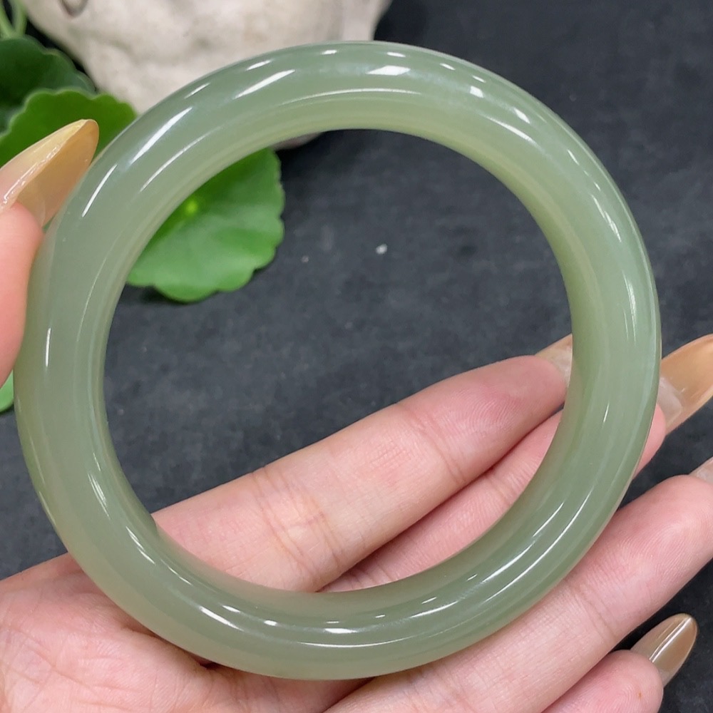 H32798214 Hetian Jade Round Bracelet Size 60 Total Weight Approx.65g