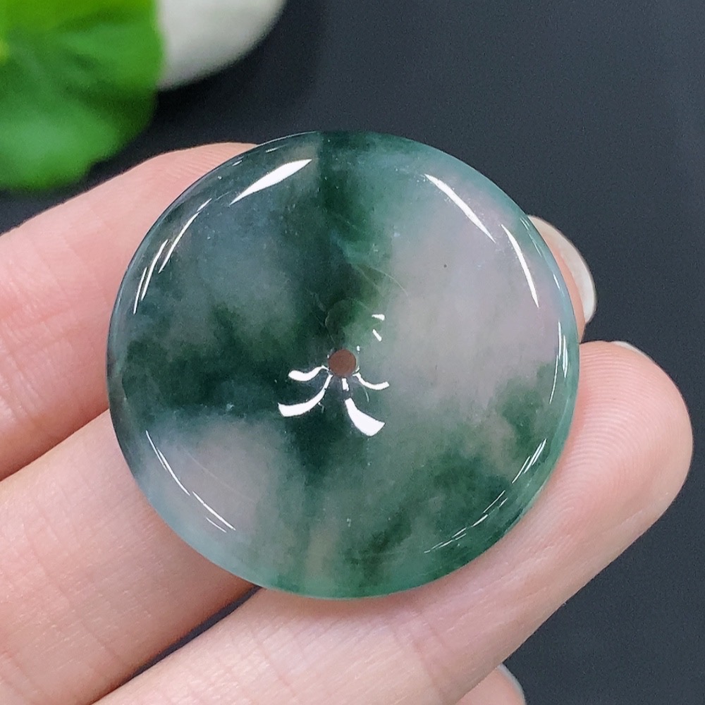 F28294921 JadeitePeace Pendant