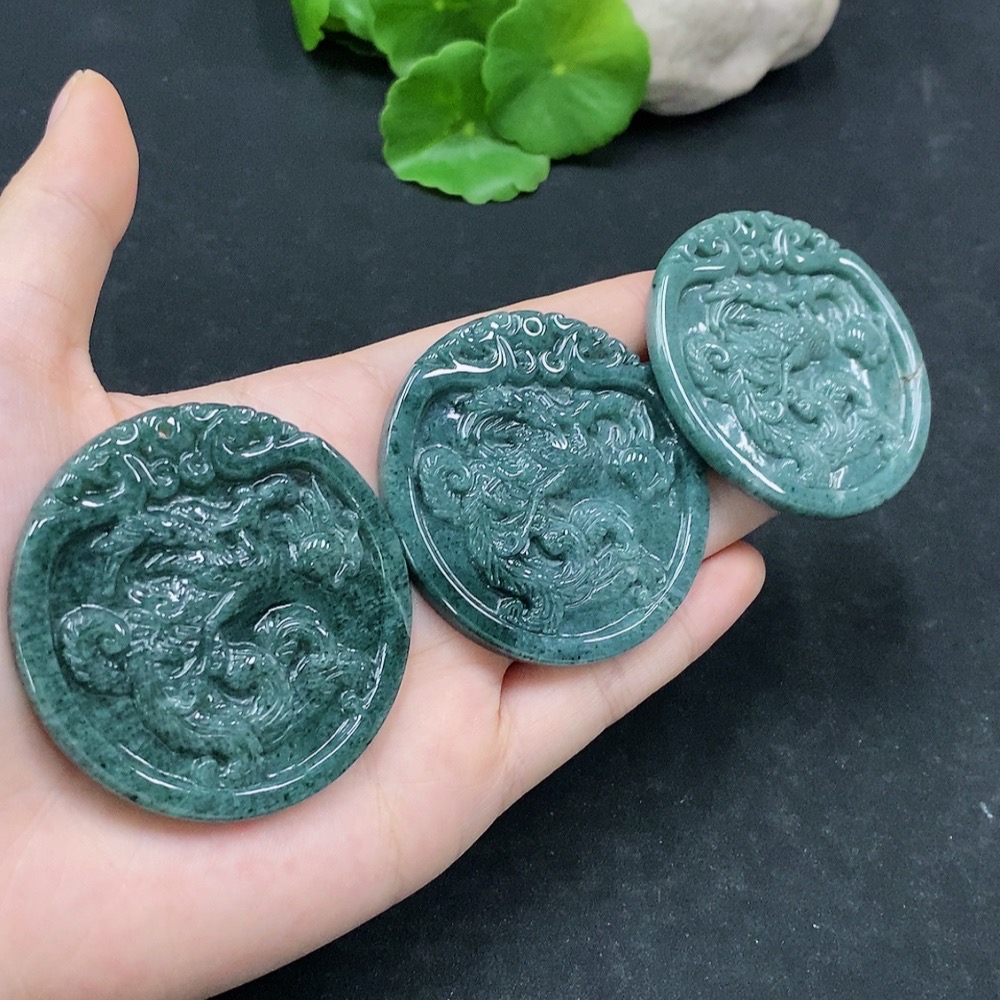 F31684304 Jadeite Pendant