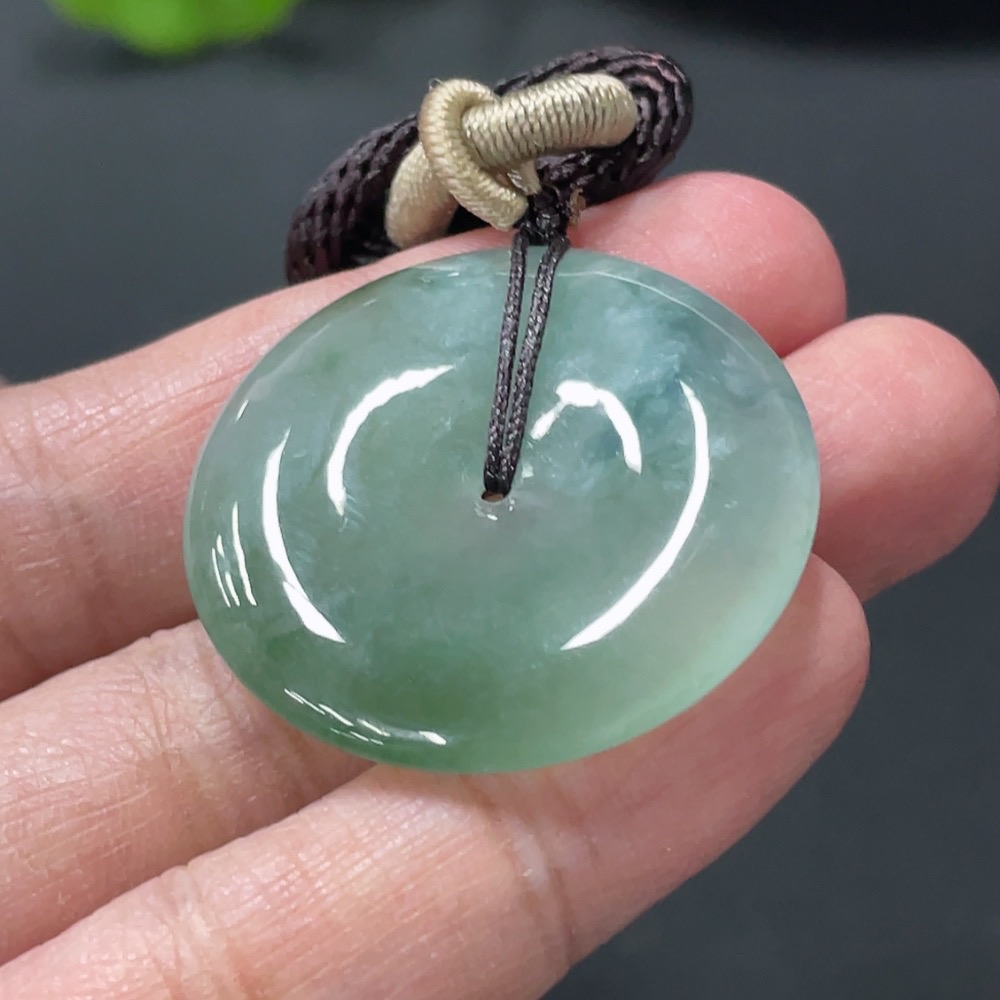 F30520364 JadeitePeace Button Pendant