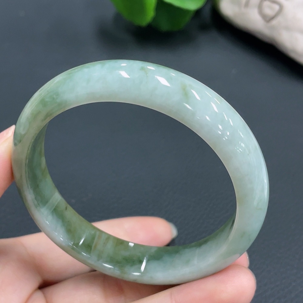 F22482090 Jadeite Bangle Size 57.8mm Total Weight 55.258g