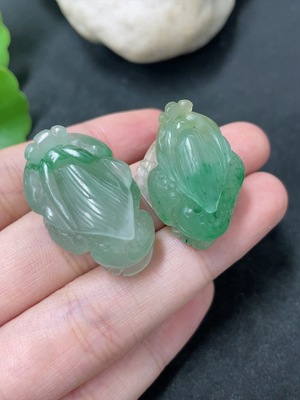 H40687671 非洲翠（独龙玉）挂件  金蟾  货品总重约19.4g