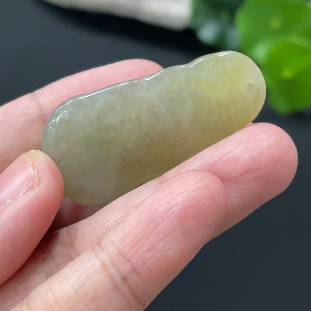 F28230352 Jadeite Phoenix and Peony Pendant