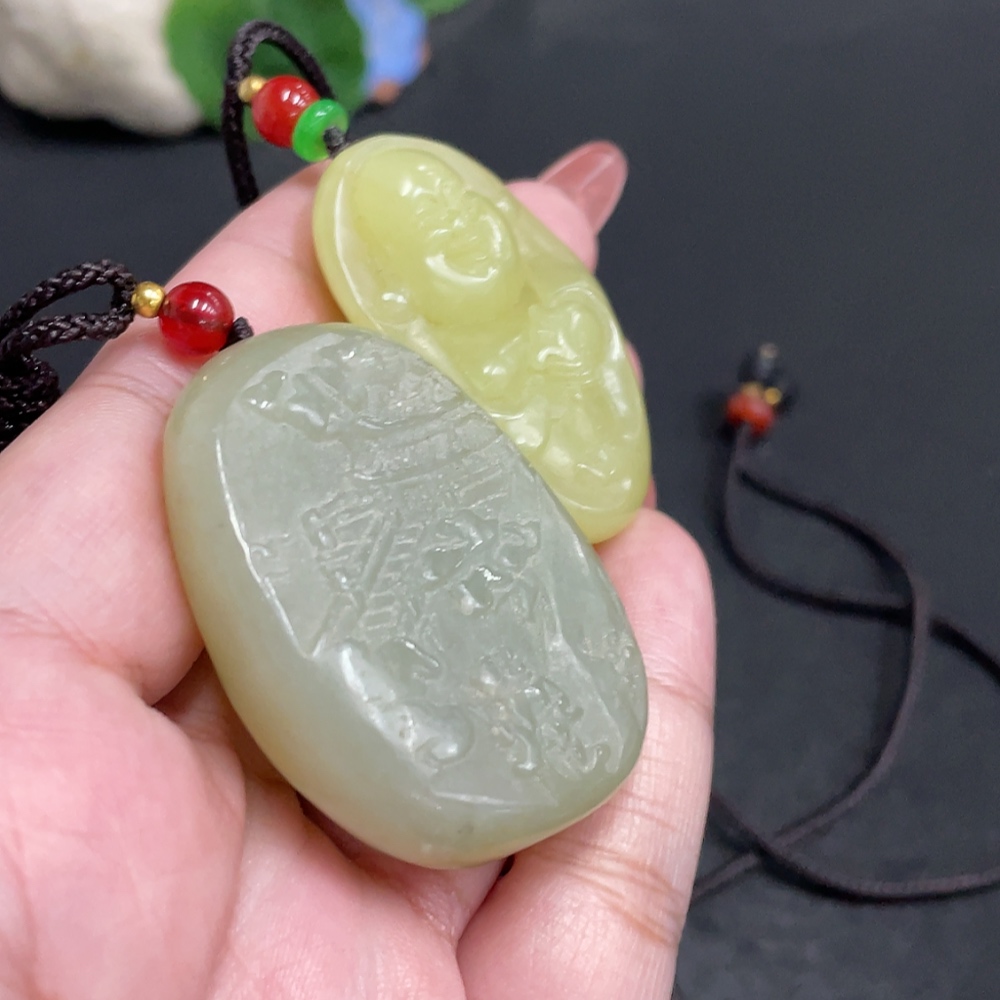 H34055076 Hetian Jade Pendant - Buddha - Landscape